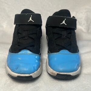 Jordan Black and Blue Mid-Top Sneakers with Velcro Strap size 13C(EUR 31)